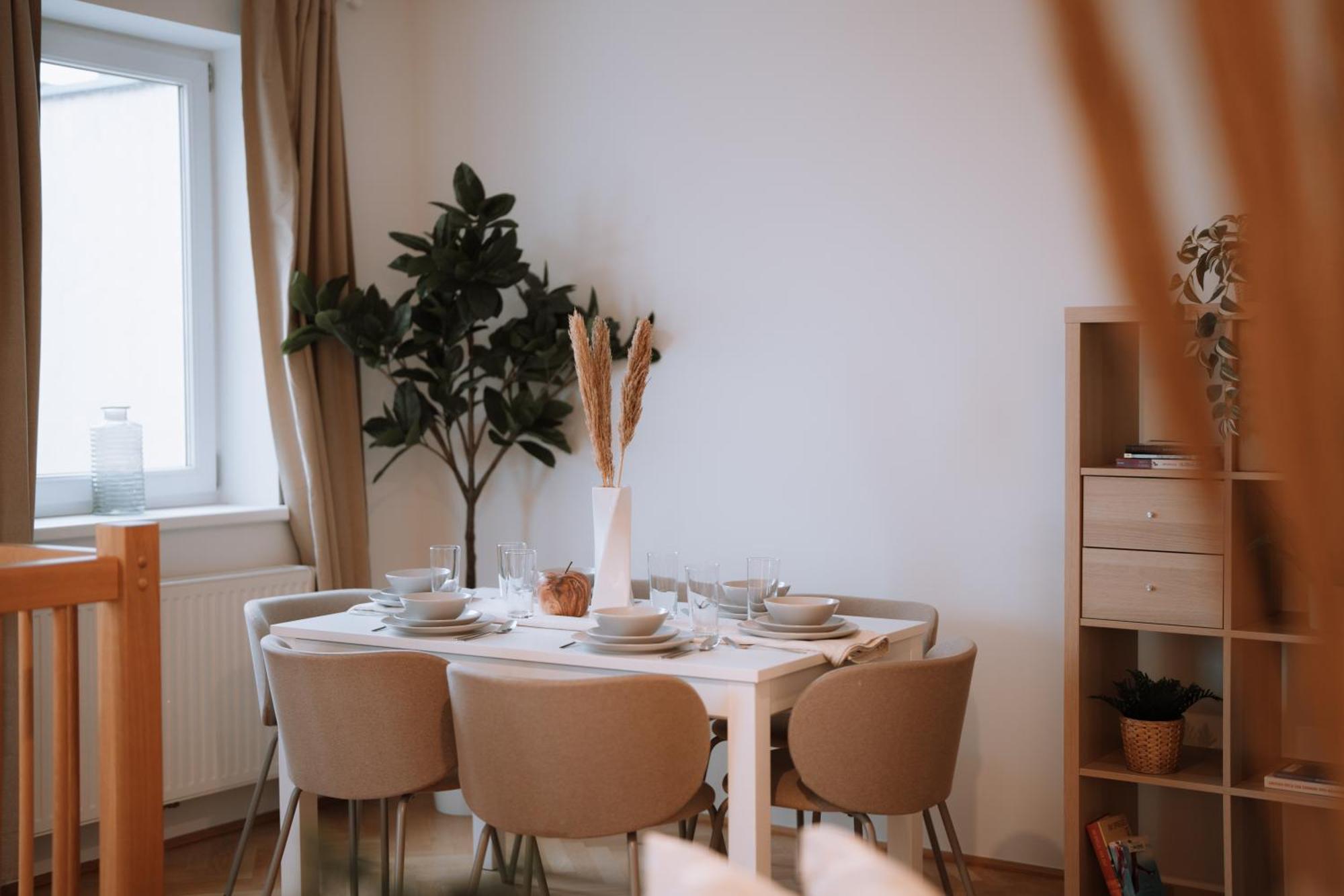 90Qm, 3 Bedrooms, Near Schoenbrunn, Balcony - Axara Housing Vienna Exterior photo